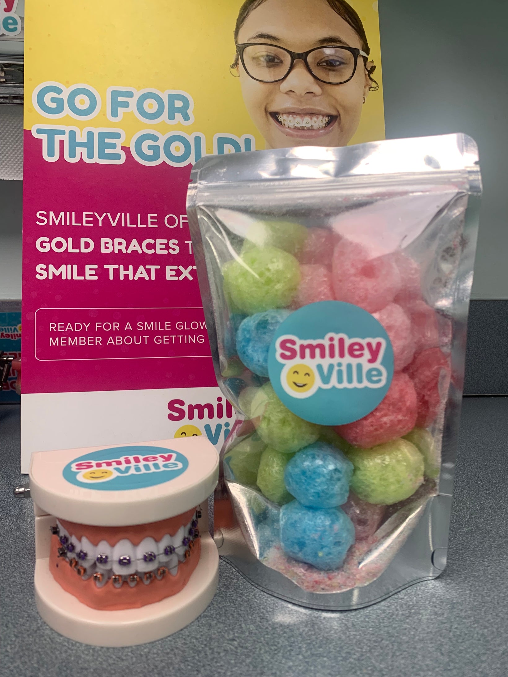 Smile Candy Adams and Brooks Smile Pops 1.5 oz. - All City Candy